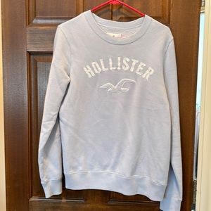 Hollister crewneck sweatshirt, size medium like new condition